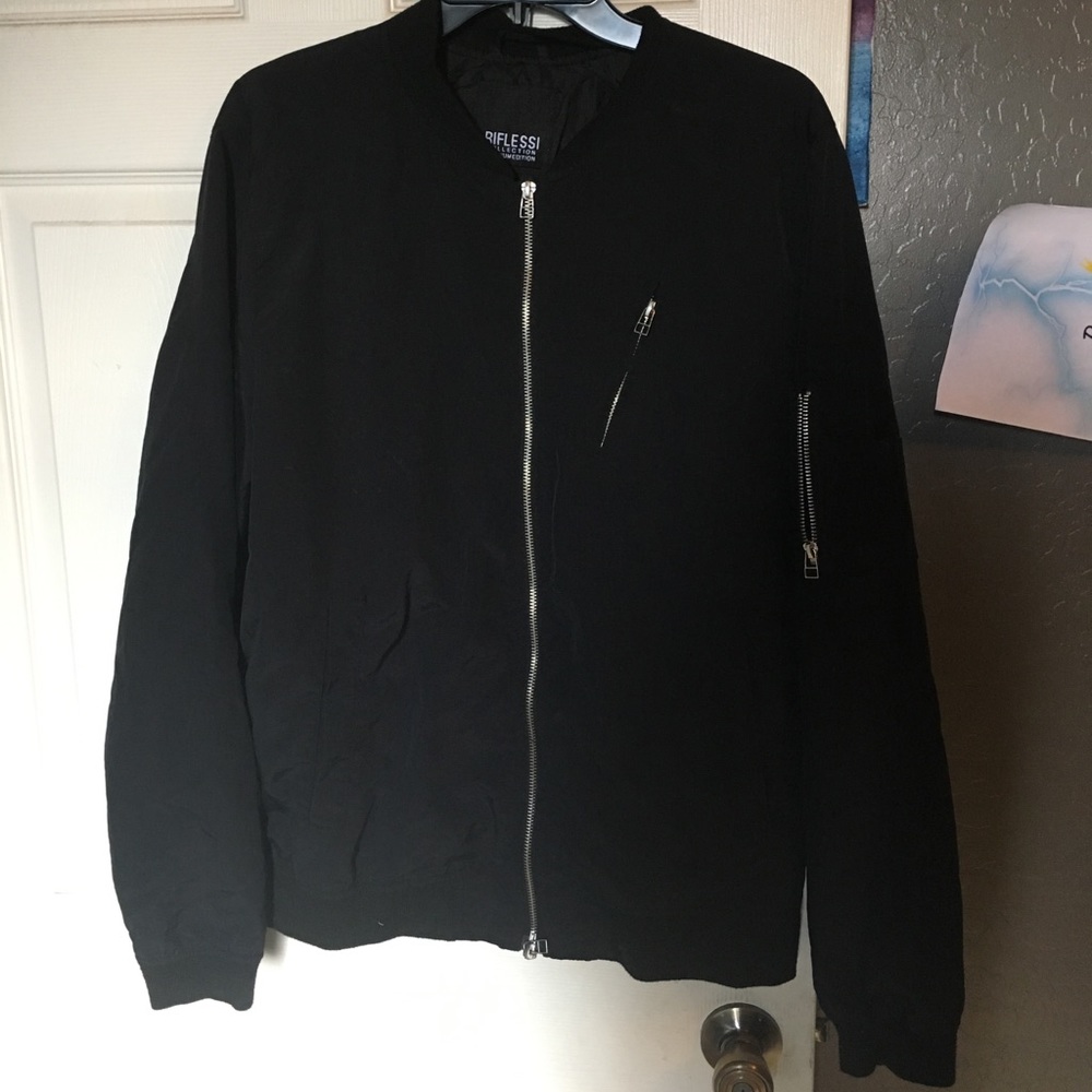 Black bomber with zippers